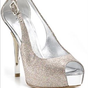 Amazing Guess heels for your night out.